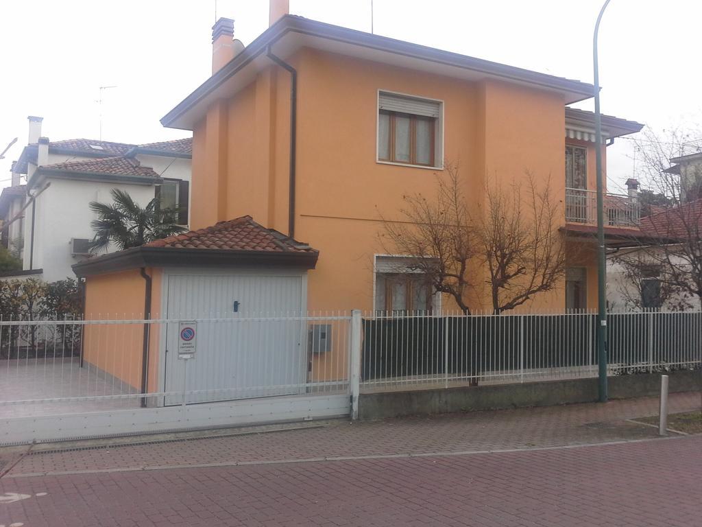 Villa Al Sole Mestre Exterior foto