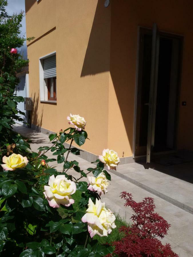 Villa Al Sole Mestre Exterior foto