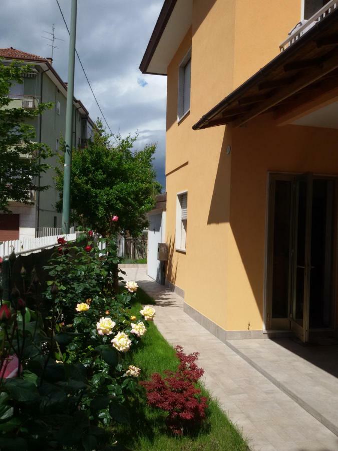 Villa Al Sole Mestre Exterior foto