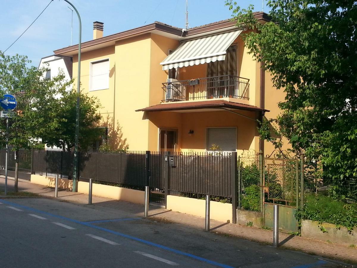 Villa Al Sole Mestre Exterior foto